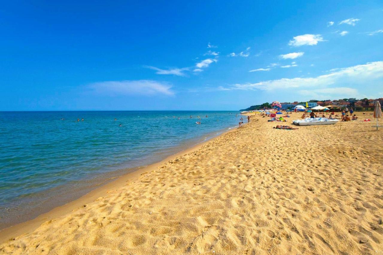 Апартаменти Атеа На Плажа - Apartments Atea On The Beach Obzor Exterior foto
